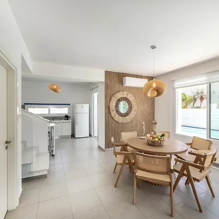 Villa Seasalt