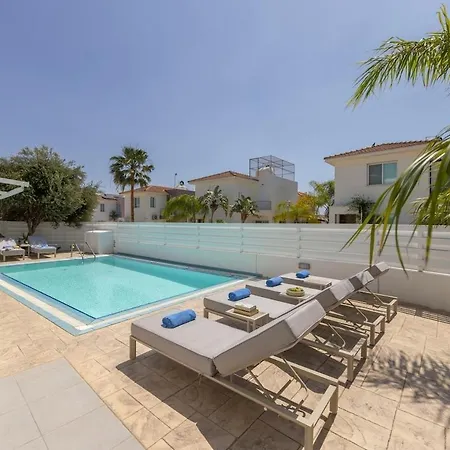 Villa Seasalt