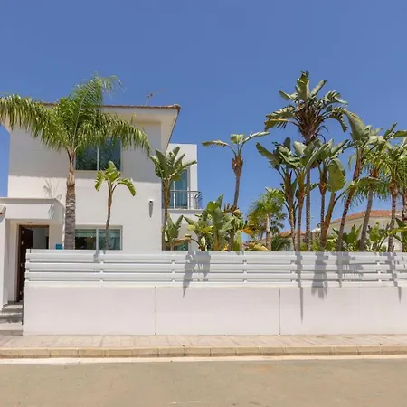 Villa Seasalt